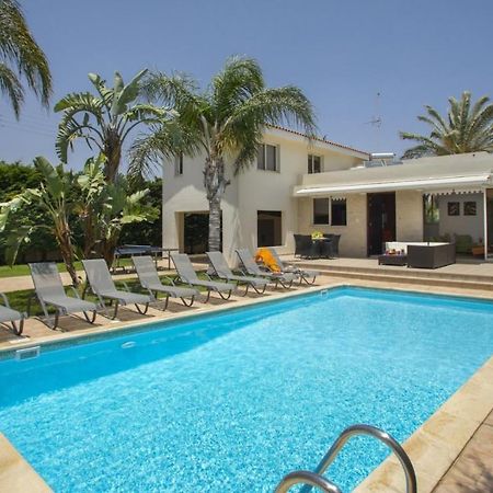 Soothing Sunset Villa With Private Pool, 200M From The Beach Περβόλια Εξωτερικό φωτογραφία