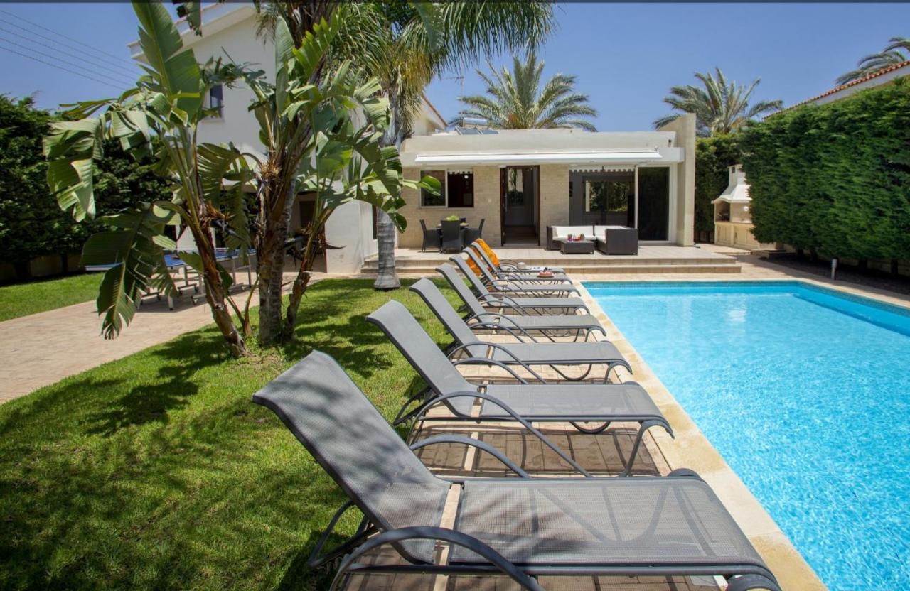 Soothing Sunset Villa With Private Pool, 200M From The Beach Περβόλια Εξωτερικό φωτογραφία